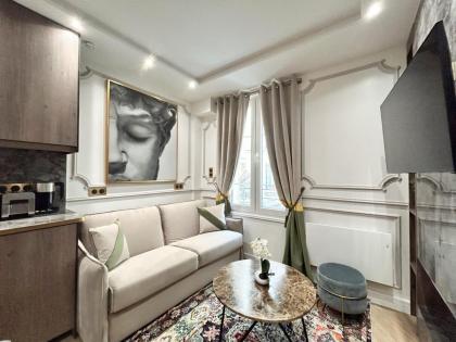 Luxury 2 Bedroom - Notre Dame - image 3