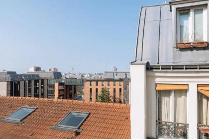 Stylish 1BD Apart for 2 - Canal Saint-Martin - image 15