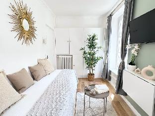 B1586 - Nice studio near Bourse de Paris ! - image 2