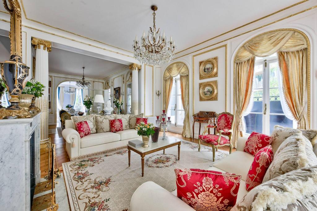 Luxury House In The Heart Of Paris - By feel luxury holidays - main image