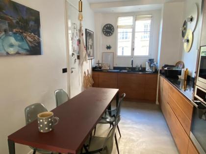 Chez Laurette Plein Paris 3 chambres 5 personnes - image 3