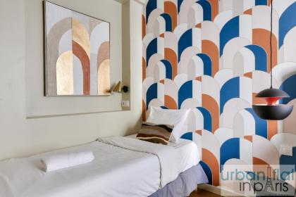 Urban Flat 70 - Authentic 3BDR Parisian Flat - image 9