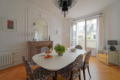 Luxury apartment at Auteuil - image 13