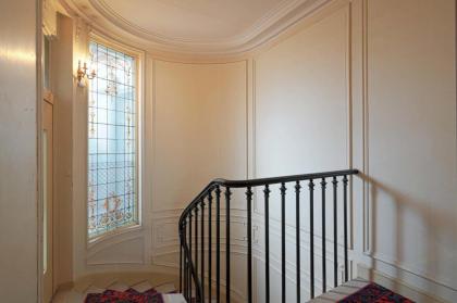 Luxury apartment at Auteuil - image 17