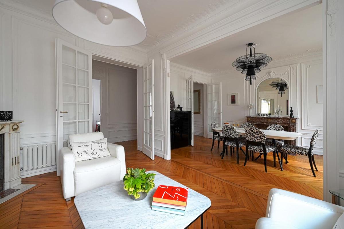 Luxury apartment at Auteuil - image 2