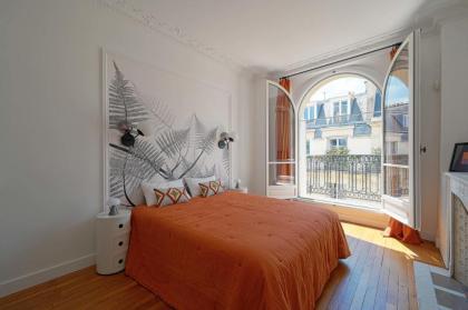 Luxury apartment at Auteuil - image 6