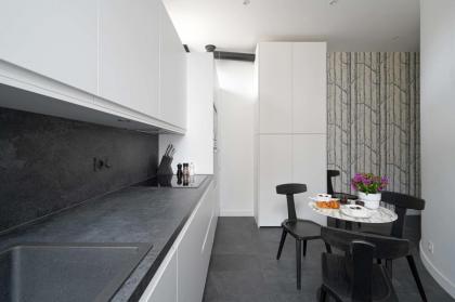 Luxury apartment at Auteuil - image 9