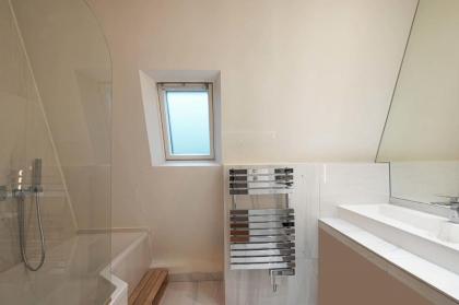 Appartement au cœur St Germain - image 7