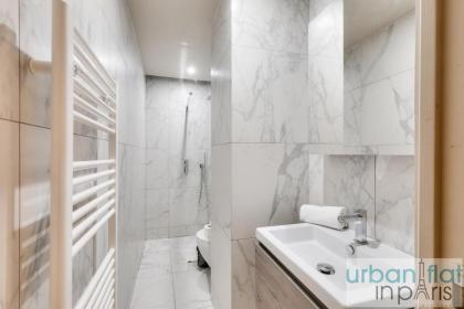 Urban Flat 110 - Luxury 3BDR Flat near Opera Paris - image 9