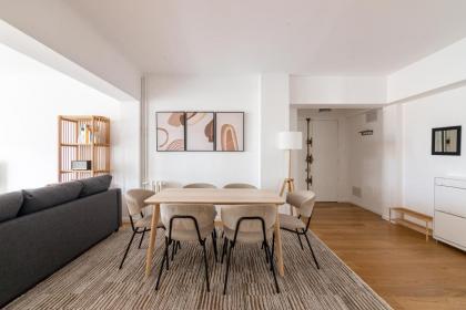 Luxurious 2 Bedroom Arc de Triomphe Grande Arm - image 12