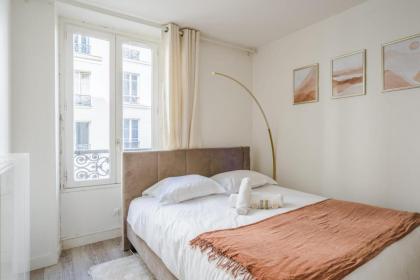 Modern flat near Bastille - Welkeys - image 8