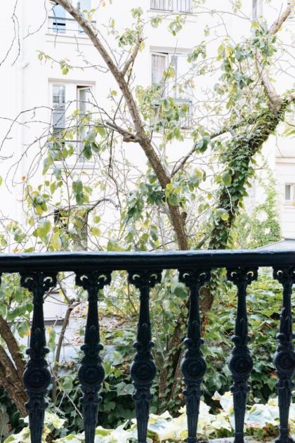 Alluring 1 bedroom Apartment 5 min to the Eiffel Tower! - image 18