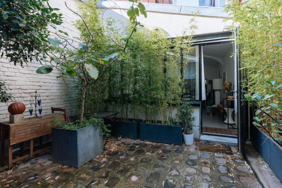 Stylish 1BD Loft Canal Saint-Martin! - image 2