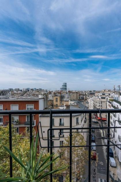 Amazing View 2BD Apartment Montmartre! - image 6