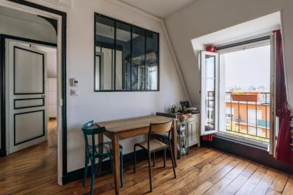 Amazing View 2BD Apartment Montmartre! - image 7