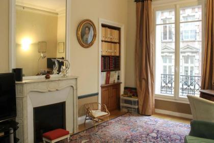 Spacious apartment - near Trocadero - image 19