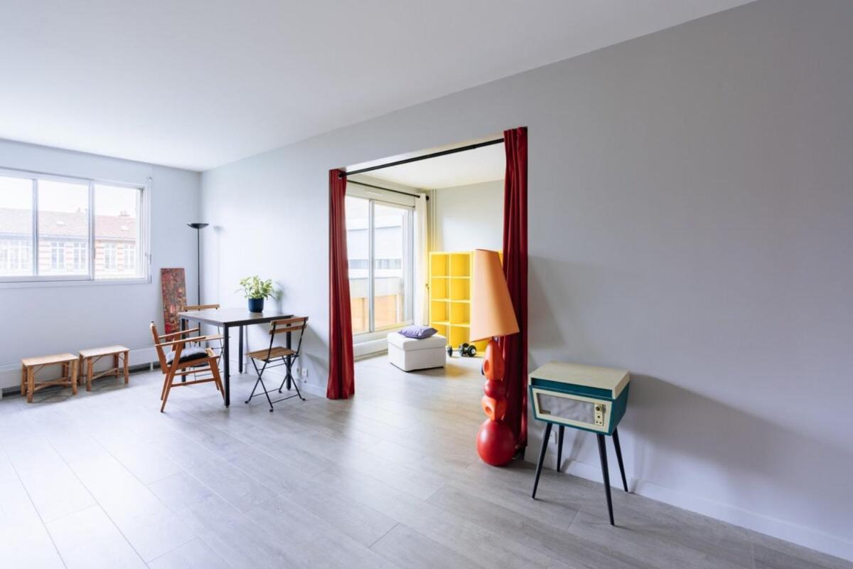 Exuberant 1BD Apartment near Canal Saint-Martin! - image 7