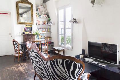 Superb Apt With A Balcony At The Heart Of Paris ! - image 15