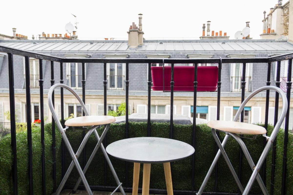 Superb Apt With A Balcony At The Heart Of Paris ! - image 3