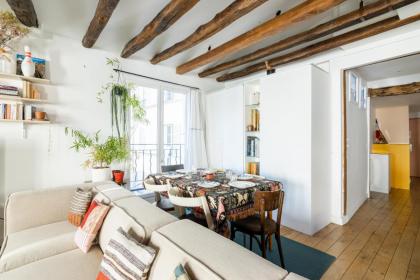 Luxurious 2 Bedroom Canal Saint Martin Saint Lazare - image 13