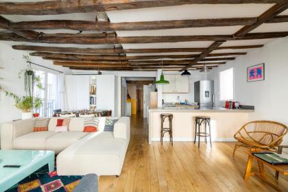 Luxurious 2 Bedroom Canal Saint Martin Saint Lazare - image 19