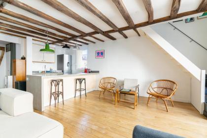 Luxurious 2 Bedroom Canal Saint Martin Saint Lazare - image 20