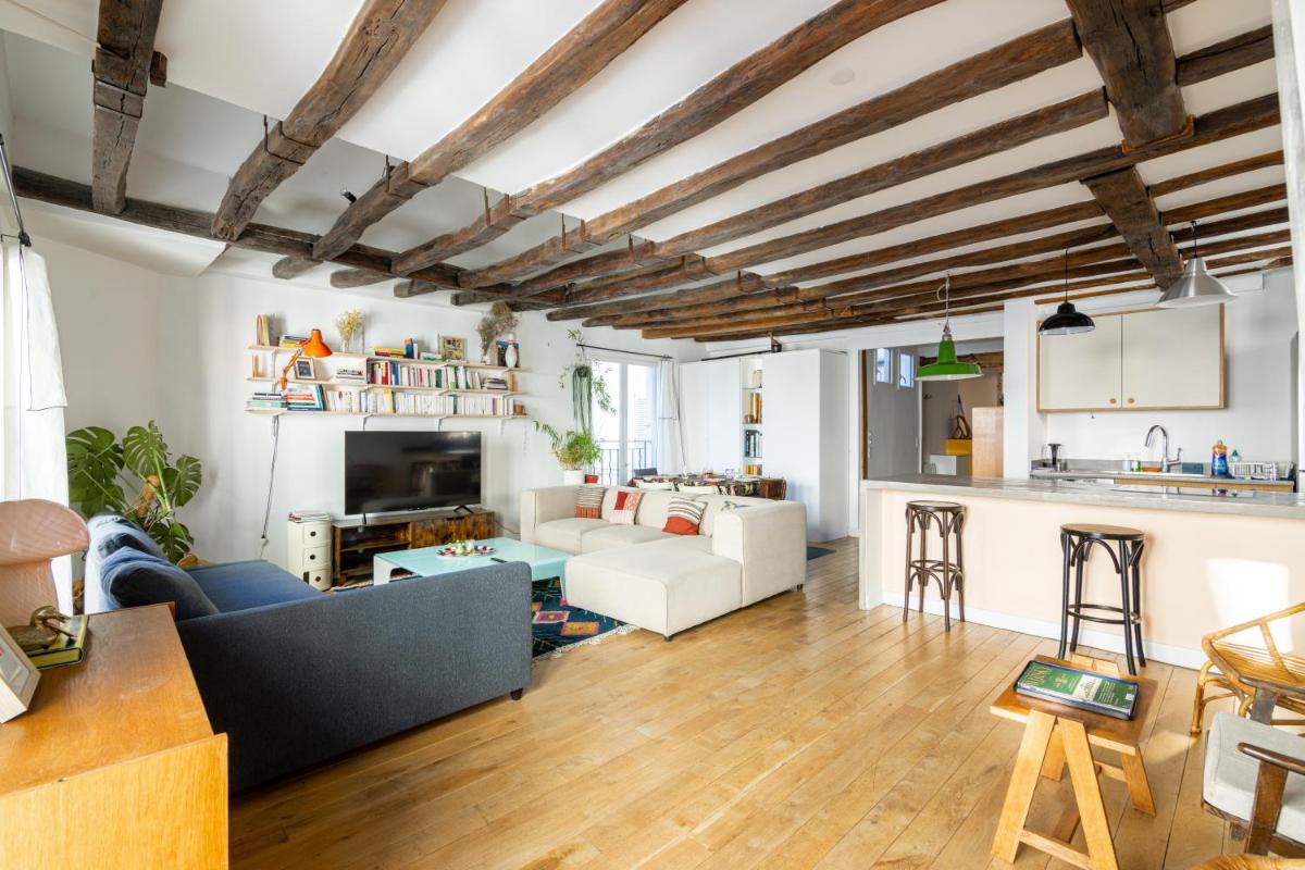 Luxurious 2 Bedroom Canal Saint Martin Saint Lazare - image 6