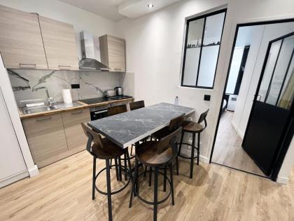 Urban Flat 173 - Charming Flat Atelier Gaite Montparnasse - image 15