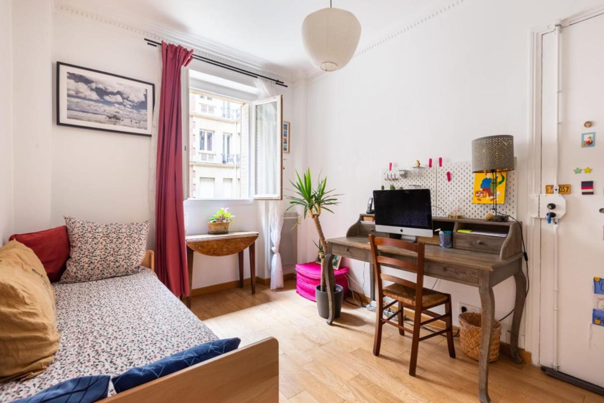 Spacious and pleasant nest 2 steps from Montmartre - image 3