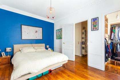 Spacious and pleasant nest 2 steps from Montmartre - image 4