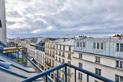 Charming 3-person apartment in the heart of the Marais - image 16