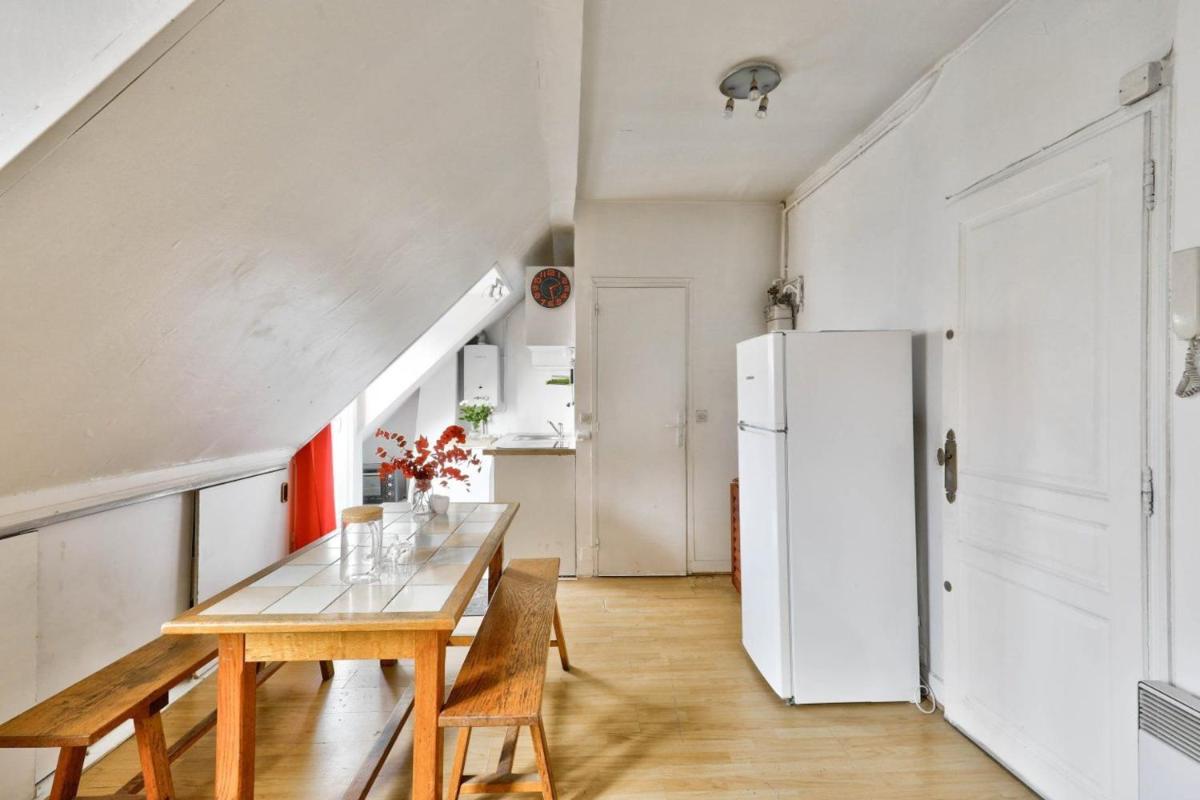 Charming 3-person apartment in the heart of the Marais - image 4